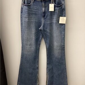 Oliver Logan High Rise Russel Split Flare